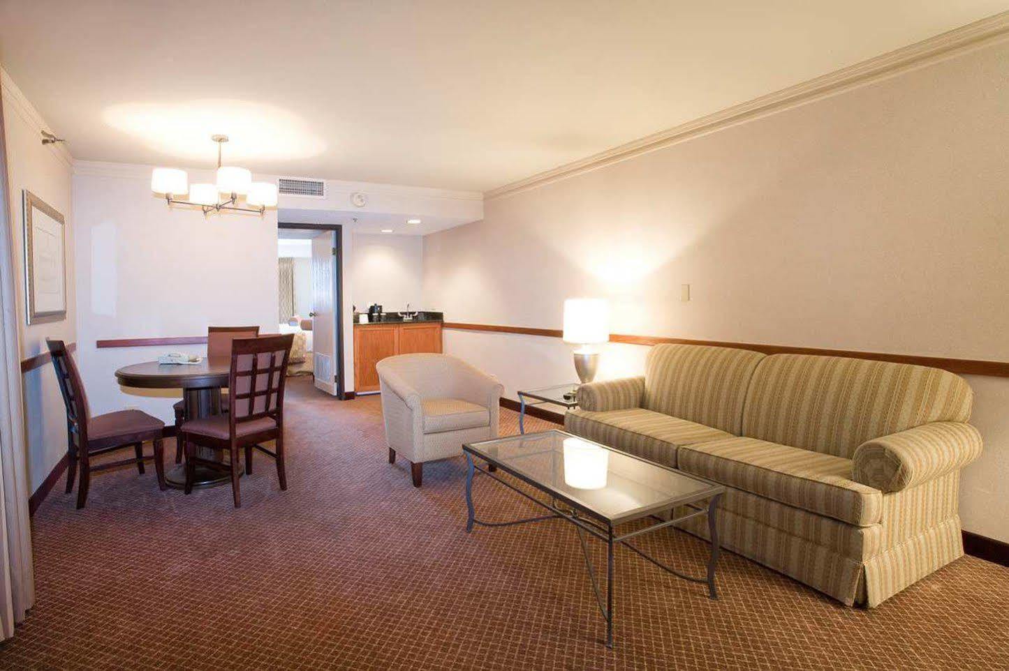 Chicago Marriott Hotel 4*